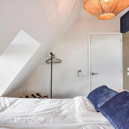 Designer For Couples, Centre Apartament