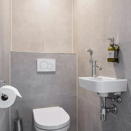 Designer For Couples, Centre Apartament